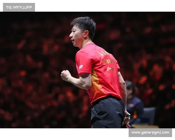 特写：老将马龙世乒赛谢幕战，全场起立致敬